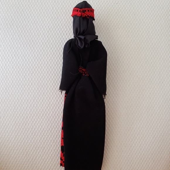 🔥HP Doll / Jordanian Traditionally dressed doll - Picture 4 of 7
